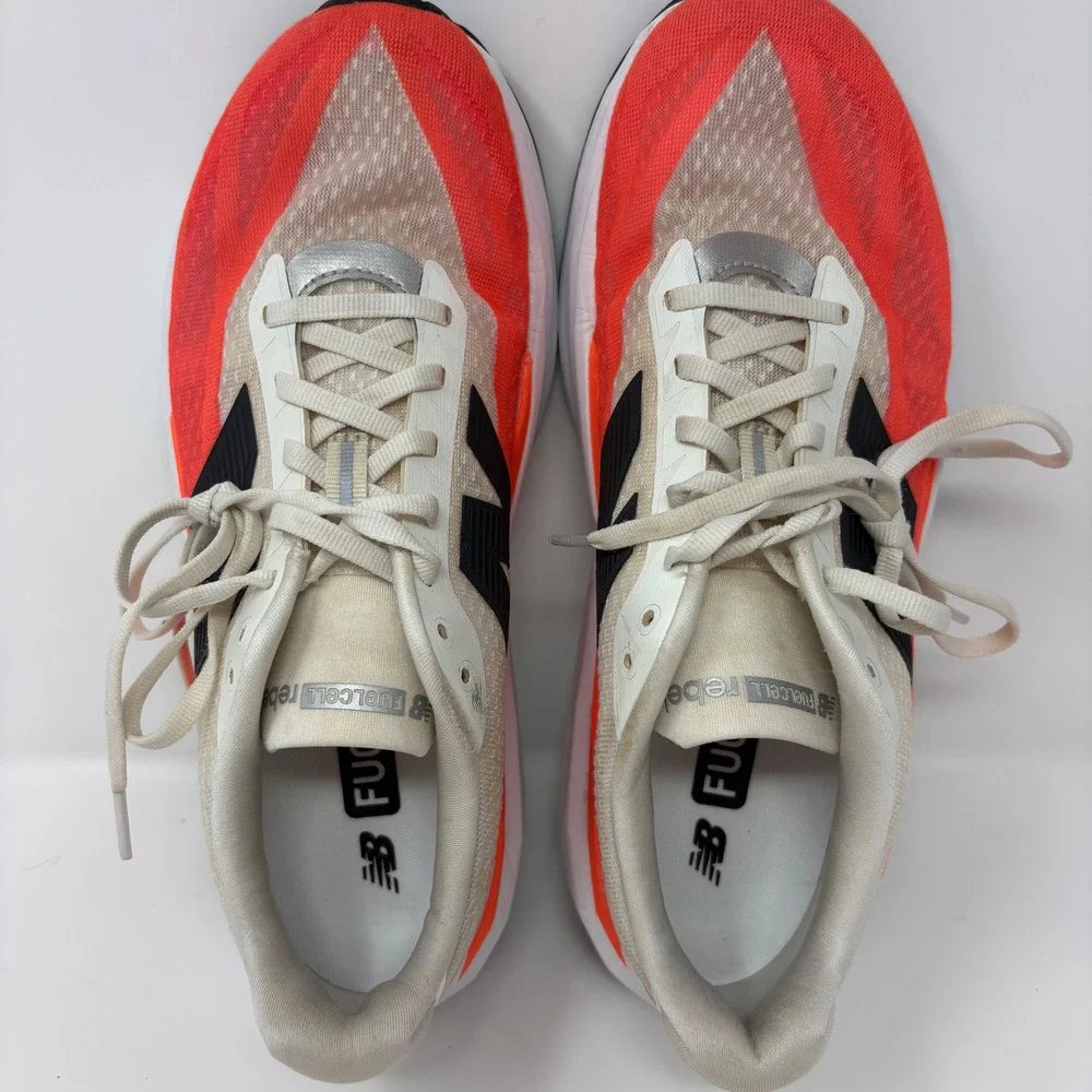 New Balance FuelCell Rebel v5 Mens Size 9 White Red Running Shoes (MFCXLV4)